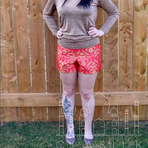 Hand Crafted Salmon Shorts - Picture 4 of 6